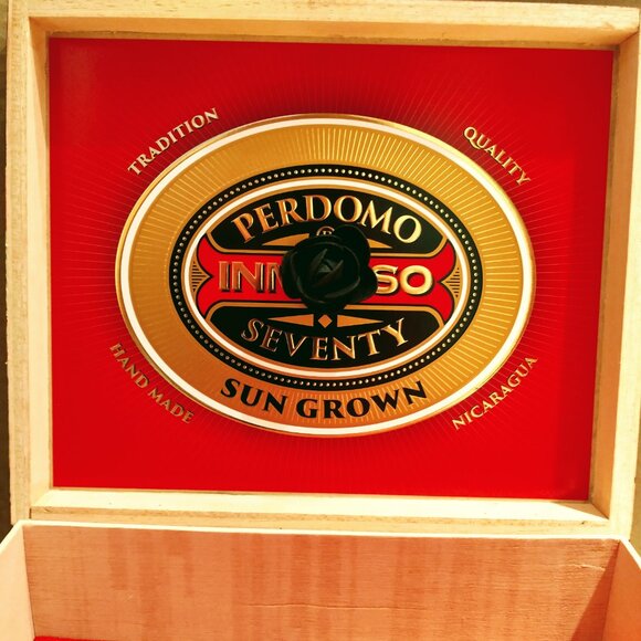 Suenos de Saundra Upcycled Perdomo Cedar Cigar Box, Home Decor /Storage - Picture 11 of 13